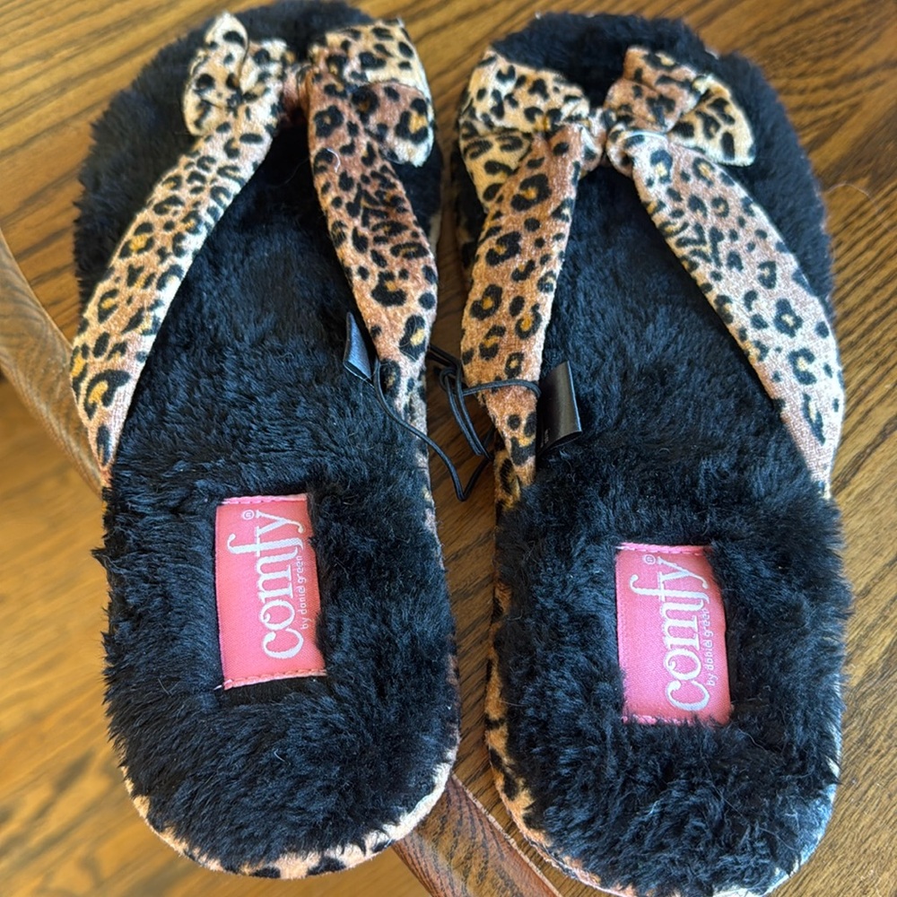 Daniel green comfy slippers